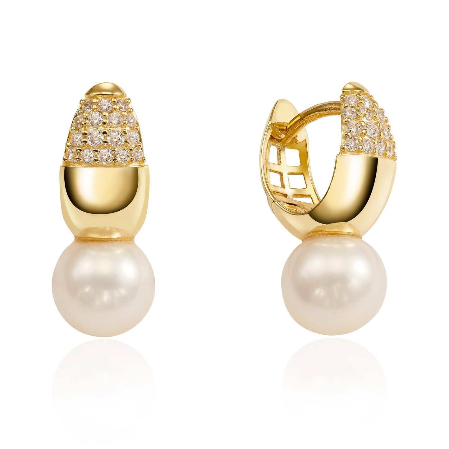 (54314) Boucles d'oreilles créoles en argent sterling 925/000 plaqué or, ornées de perles d'eau douce de 7 à 7,5 mm et de 32 zirconias.